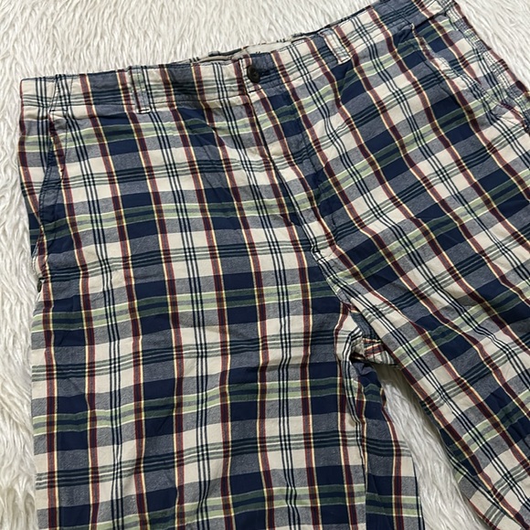 Cluett blue plaid shorts size 36 - Picture 2 of 7